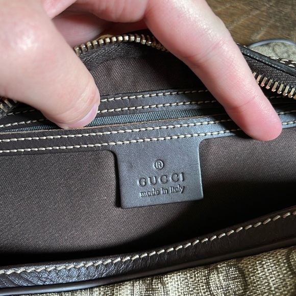 GUCCI Fanny Pack - Picture 5 of 11